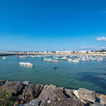 Une Belle Maison, Les Pieds Dans L'eau A דירה *
