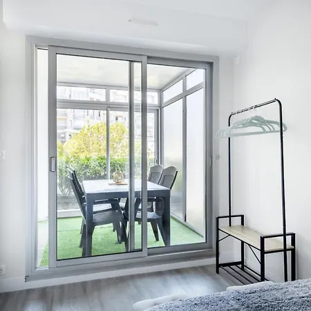 Une Belle Maison, Les Pieds Dans L'eau A דירה פורנישי